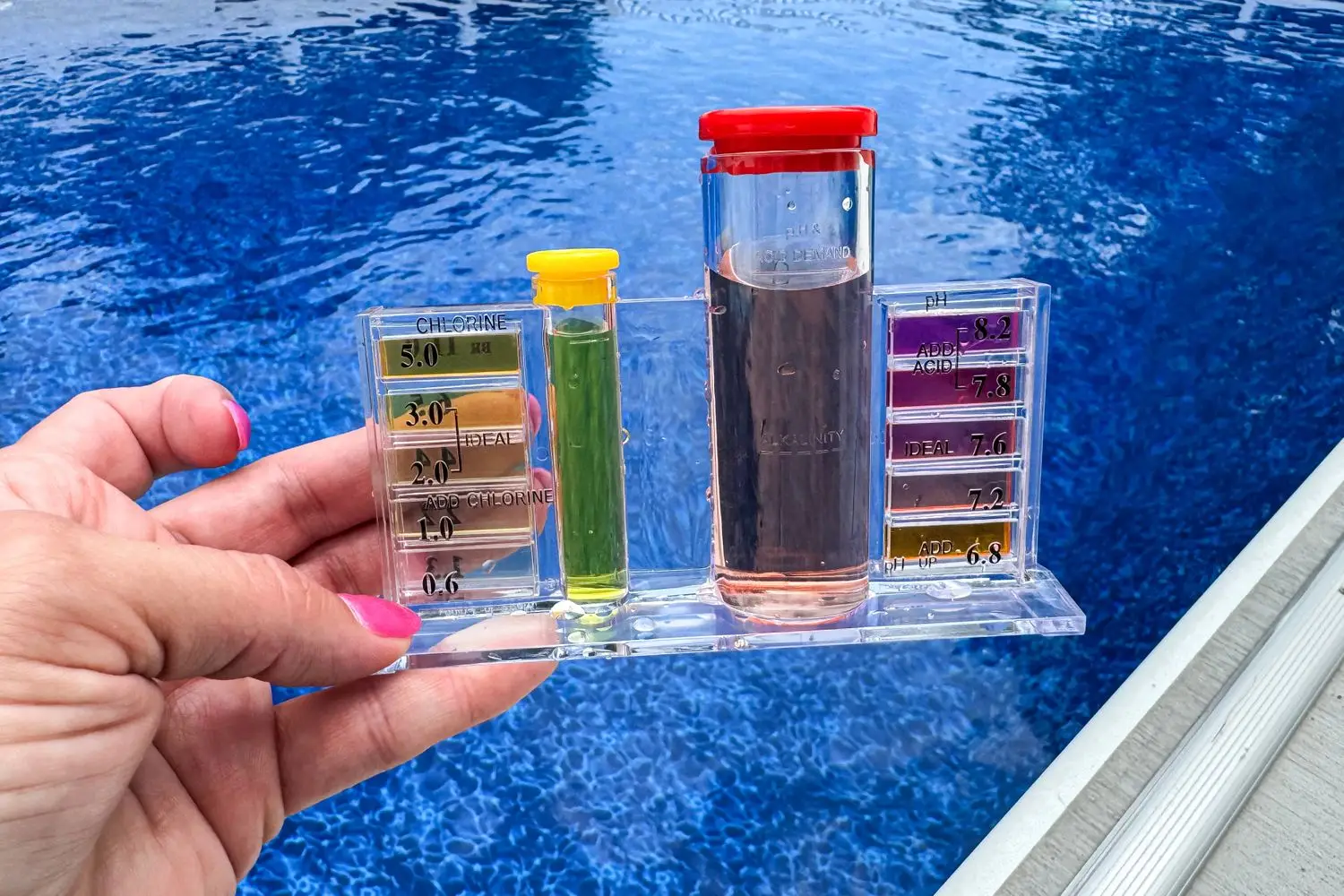 Read more about the article How to Take Care of Your Pool Water in Dubai’s Climate